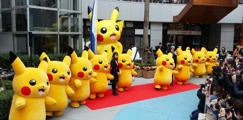 La statua di Surfing Pikachu è stata inaugurata a Tokyo