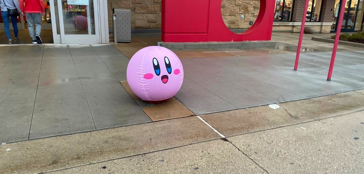 Kirby pallone invade i negozi Target